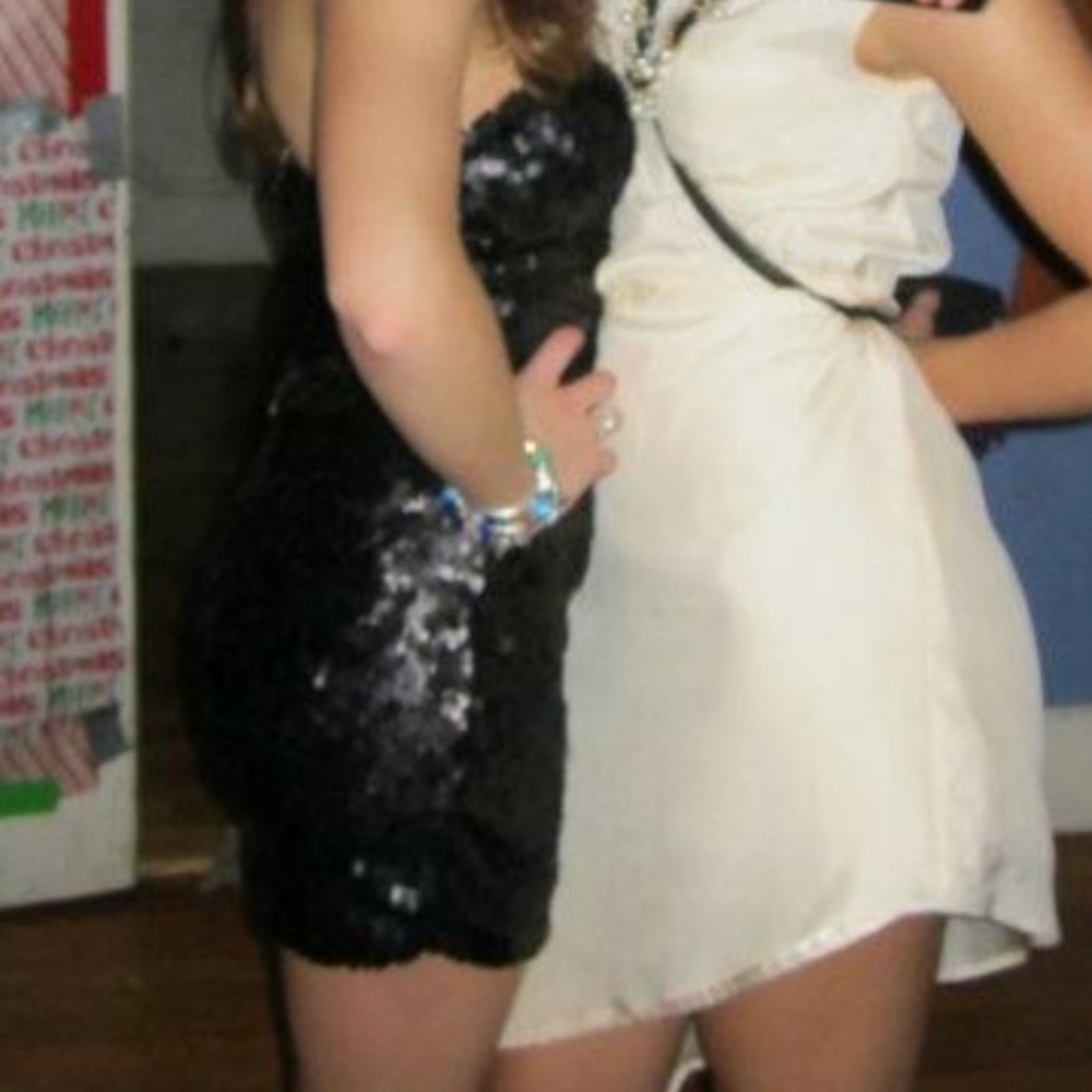 Silver strapless dress! - Picture 5 of 6